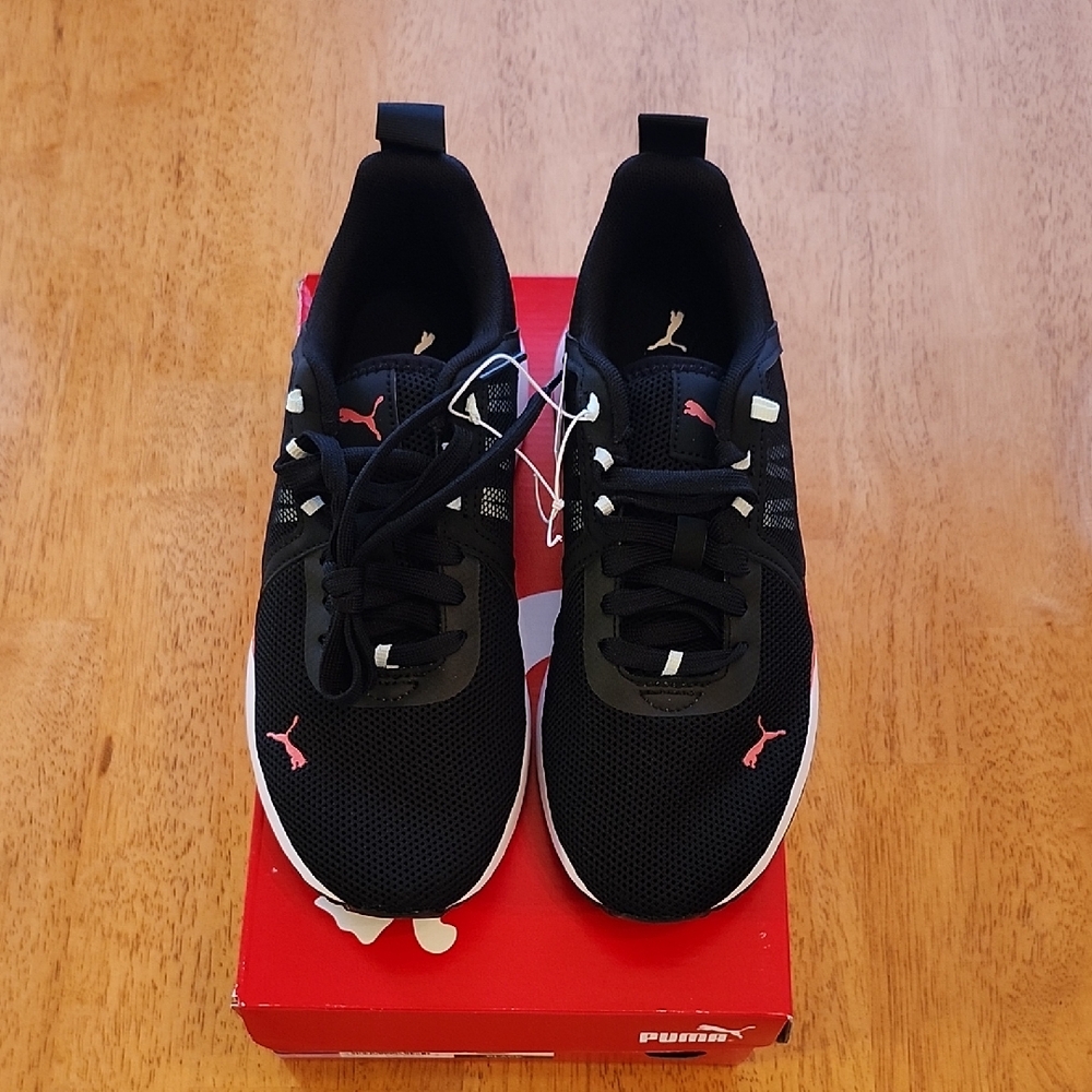 PUMA Women's Pacer Net Cage Lifestyle Sneakers Running Shoes- Size 7